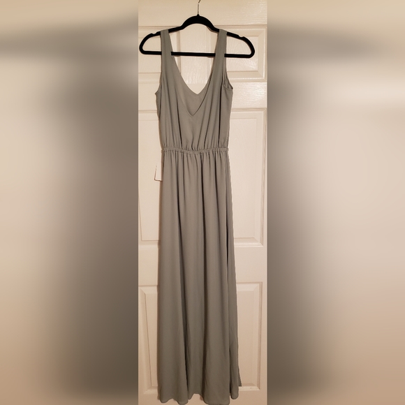 Show Me Your MuMu - Kendall Maxi Dress in Silver Sage Crisp, X-Small - Picture 2 of 6